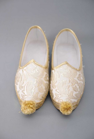 Krem Altın Desenli Sünnet Çarık